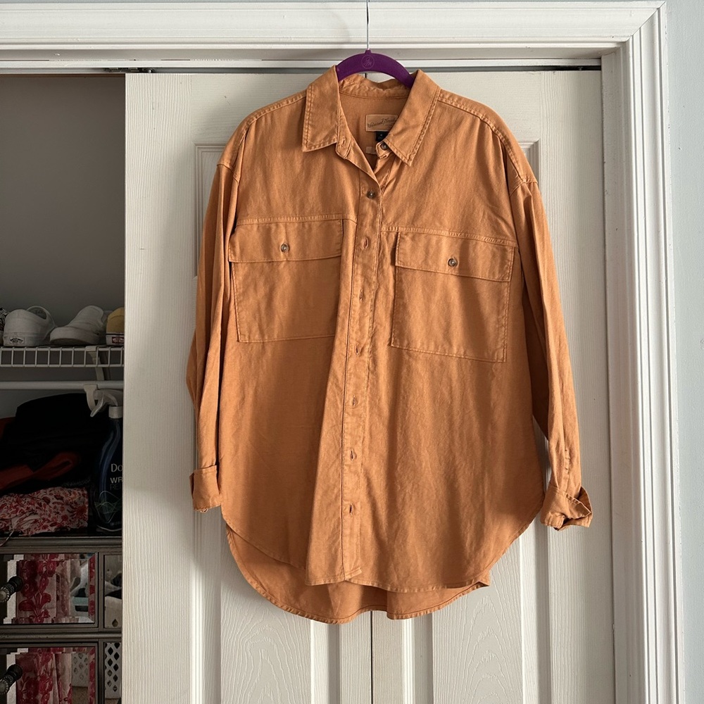 Target button up